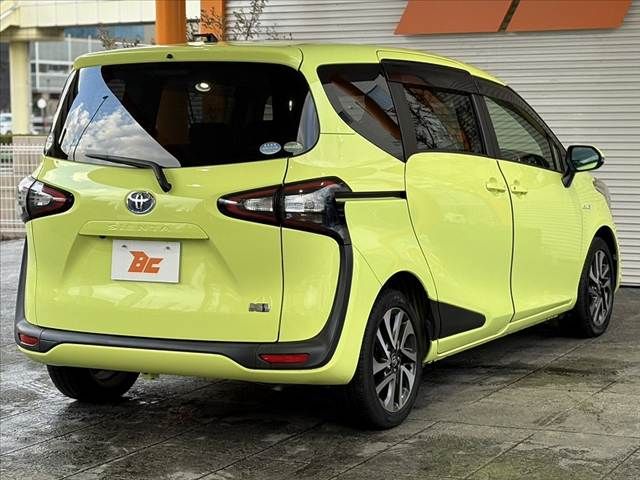 TOYOTA SIENTA HYBRID 2015 Image 31
