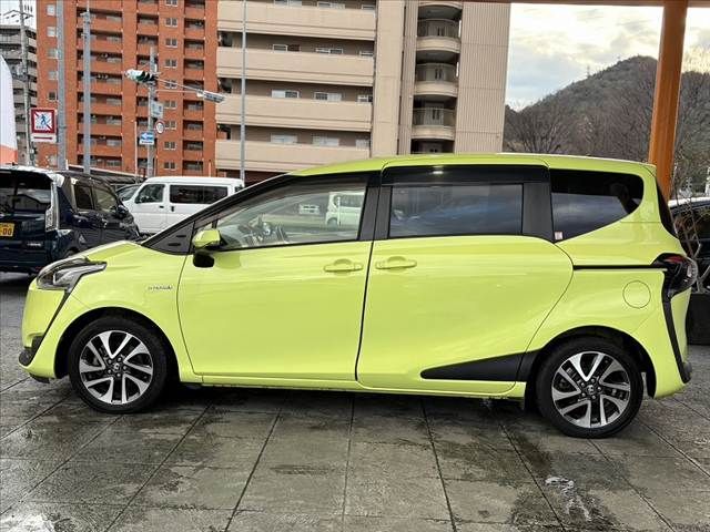 TOYOTA SIENTA HYBRID 2015 Image 31