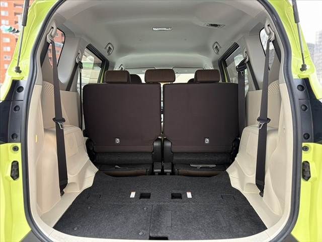 TOYOTA SIENTA HYBRID 2015 Image 31