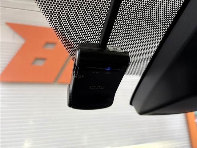 TOYOTA SIENTA HYBRID 2015 Image 31