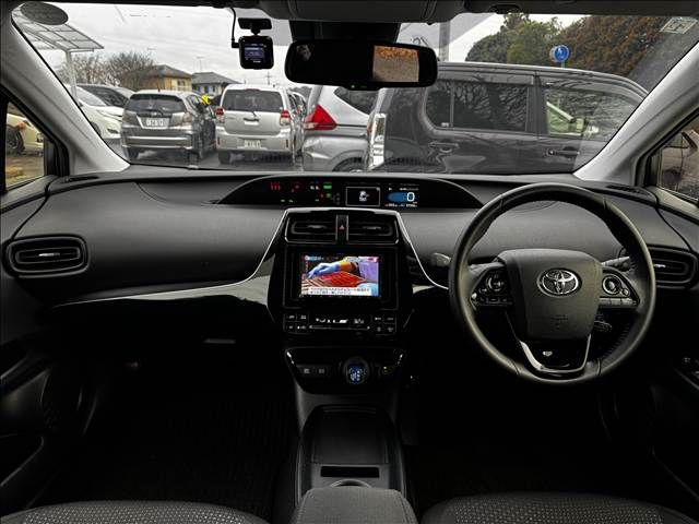 TOYOTA PRIUS 2021 Image 31