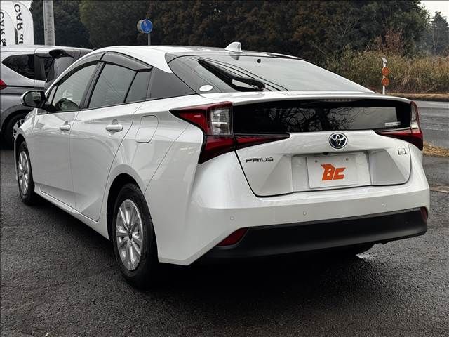 TOYOTA PRIUS 2021 Image 31
