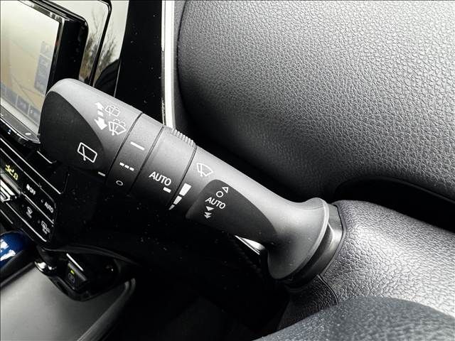 TOYOTA PRIUS 2021 Image 31