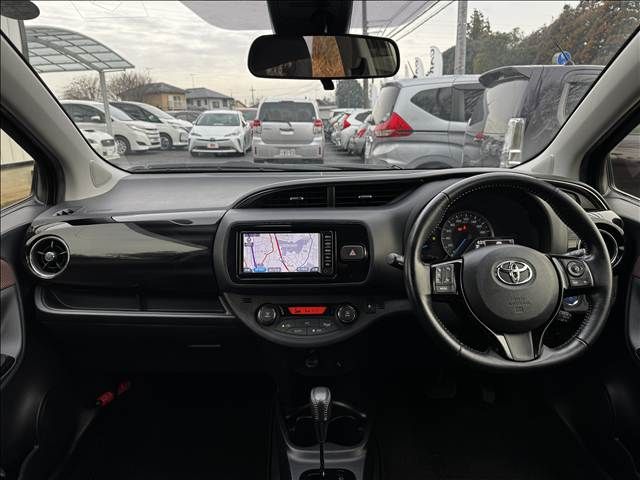 TOYOTA VITZ HYBRID 2017 Image 31