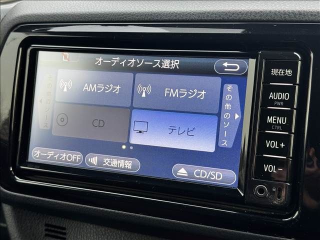 TOYOTA VITZ HYBRID 2017 Image 31