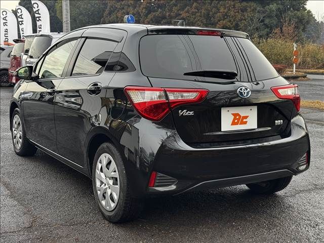 TOYOTA VITZ HYBRID 2017 Image 31