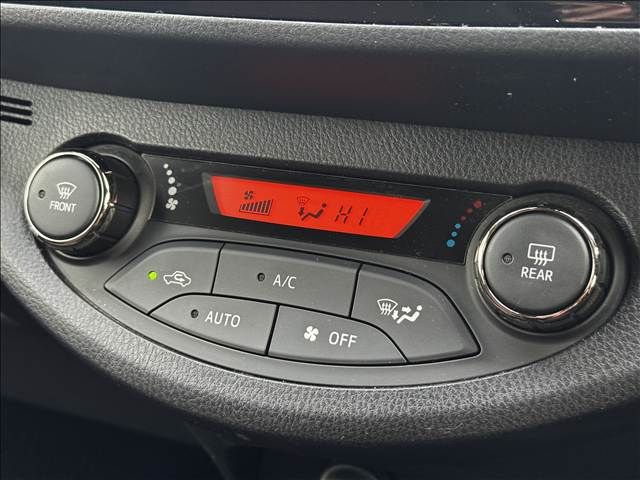 TOYOTA VITZ HYBRID 2017 Image 31