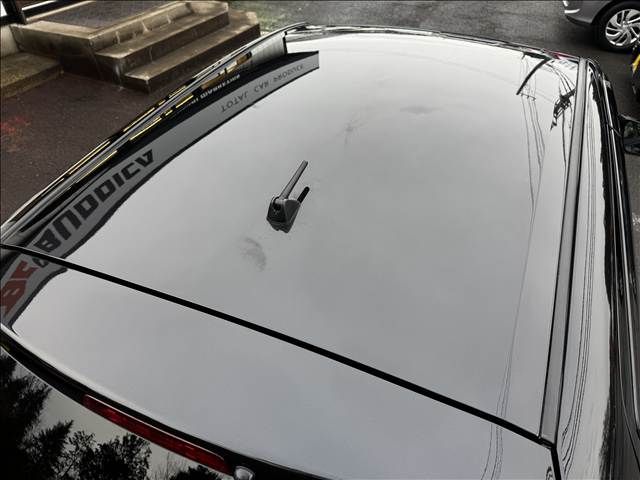 TOYOTA VITZ HYBRID 2017 Image 31