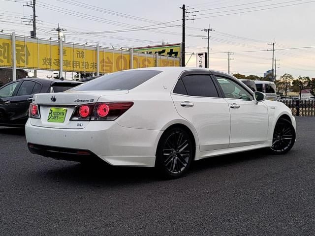 TOYOTA CROWN SEDAN HYBRID 2018 Image 31
