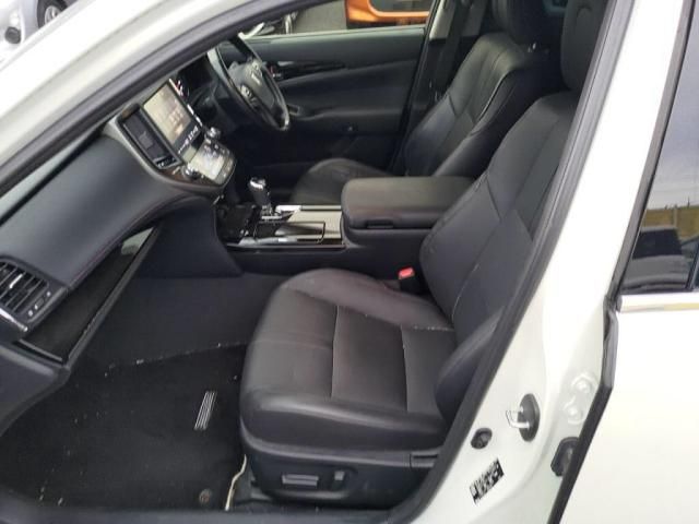 TOYOTA CROWN SEDAN HYBRID 2018 Image 31