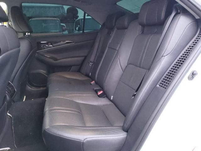 TOYOTA CROWN SEDAN HYBRID 2018 Image 31