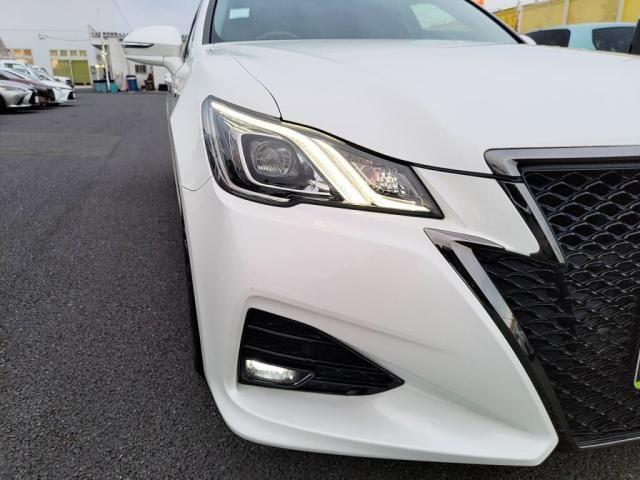 TOYOTA CROWN SEDAN HYBRID 2018 Image 31