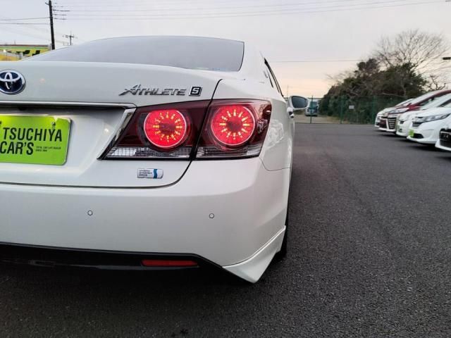 TOYOTA CROWN SEDAN HYBRID 2018 Image 31