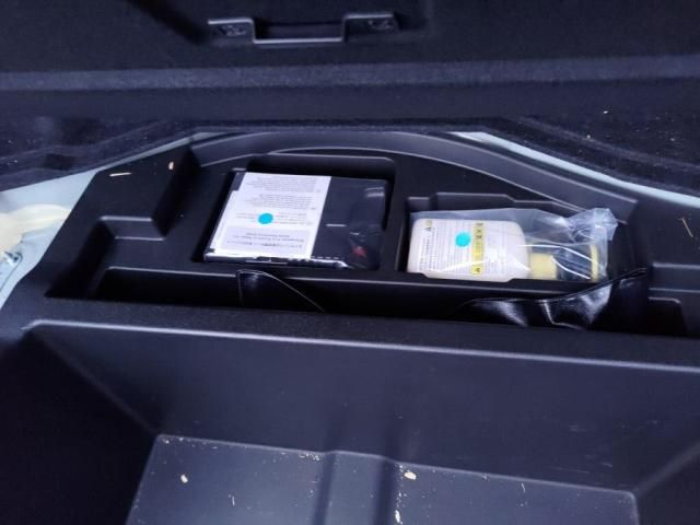 TOYOTA CROWN SEDAN HYBRID 2018 Image 31