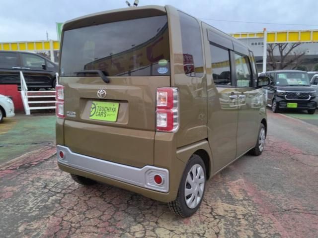 TOYOTA PIXIS MEGA 2016 Image 31