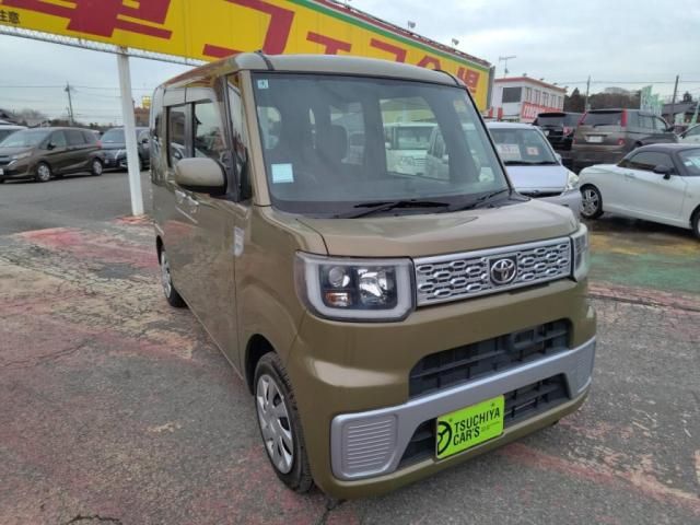 TOYOTA PIXIS MEGA 2016 Image 31