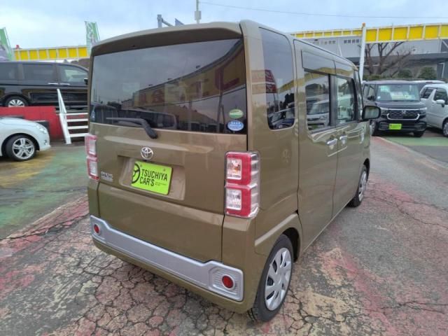 TOYOTA PIXIS MEGA 2016 Image 31