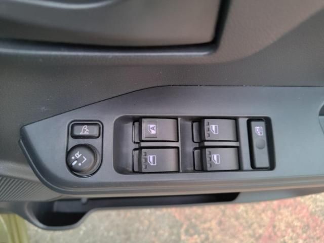 TOYOTA PIXIS MEGA 2016 Image 31