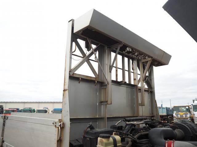 NISSAN DIESEL QUON 2014 Image 31