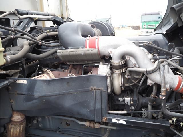 NISSAN DIESEL QUON 2014 Image 31