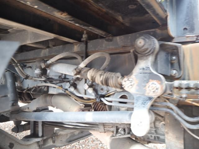 NISSAN DIESEL QUON 2014 Image 31