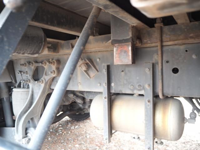 NISSAN DIESEL QUON 2014 Image 31