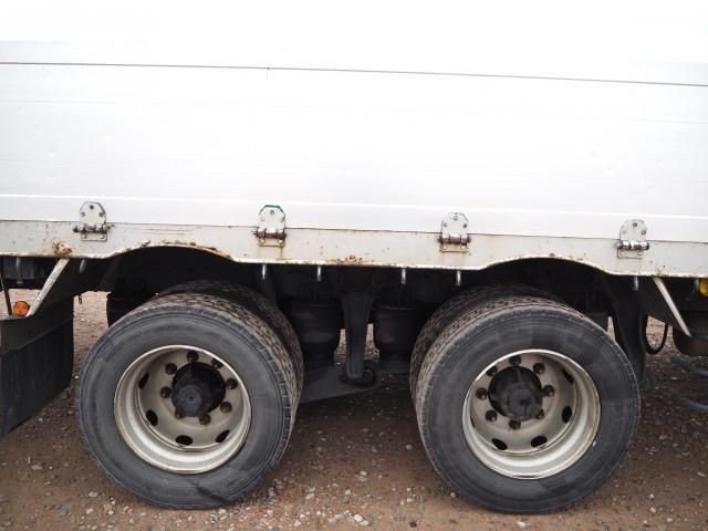 NISSAN DIESEL QUON 2014 Image 31