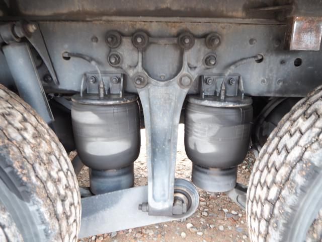 NISSAN DIESEL QUON 2014 Image 31