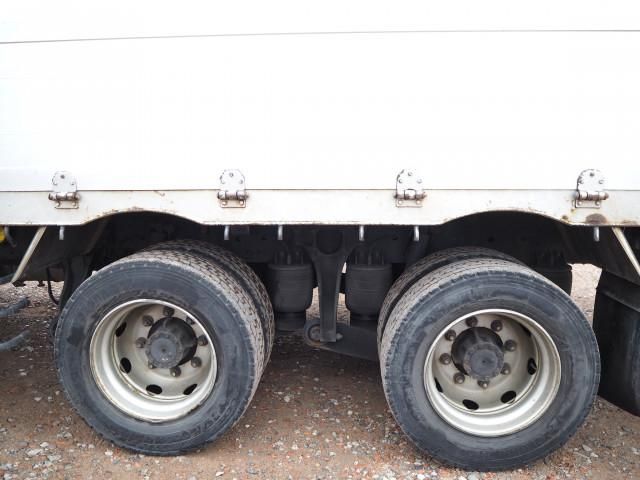 NISSAN DIESEL QUON 2014 Image 31