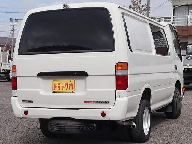 HINO DUTRO 2017 Image 31