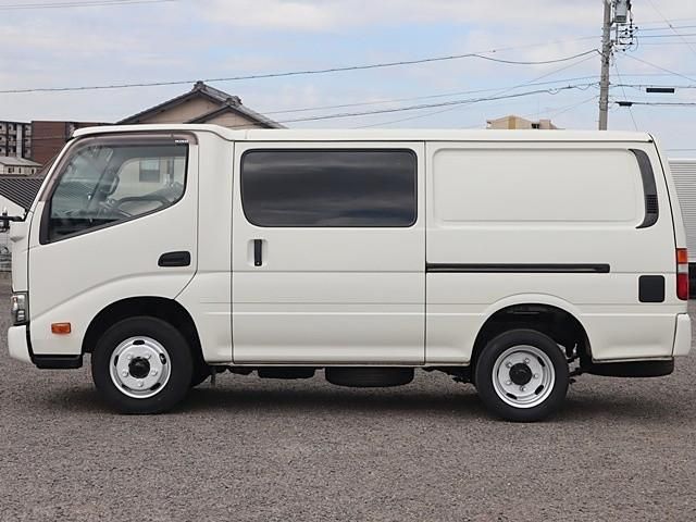 HINO DUTRO 2017 Image 31