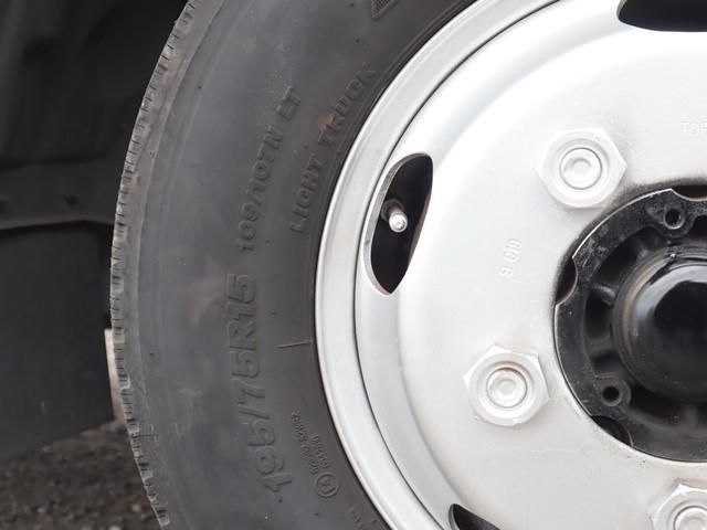 HINO DUTRO 2017 Image 31