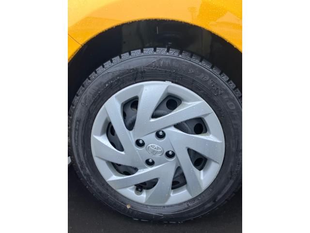 TOYOTA AQUA 2015 Image 31