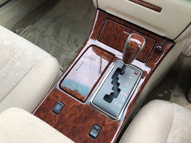 TOYOTA CROWN ESTATE 2002 Image 31