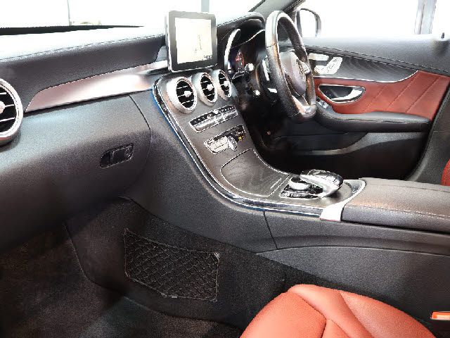 MERCEDES BENZ C CLAS 2016 Image 31