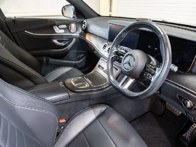 MERCEDES BENZ E CLAS 2022 Image 31