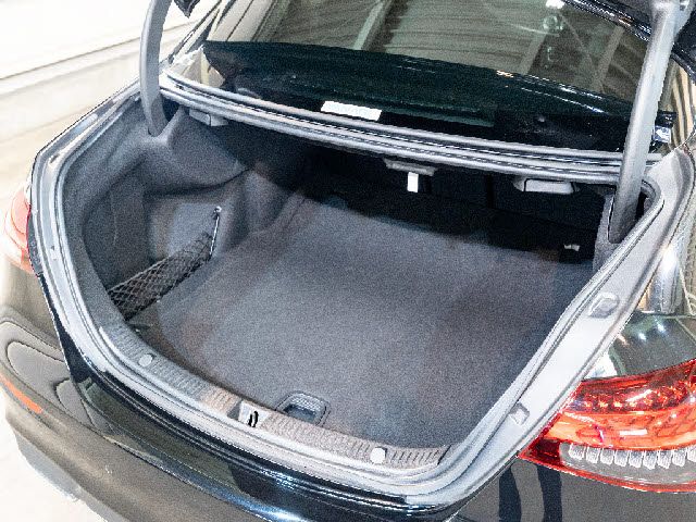 MERCEDES BENZ E CLAS 2022 Image 31