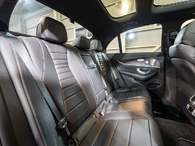 MERCEDES BENZ E CLAS 2022 Image 31