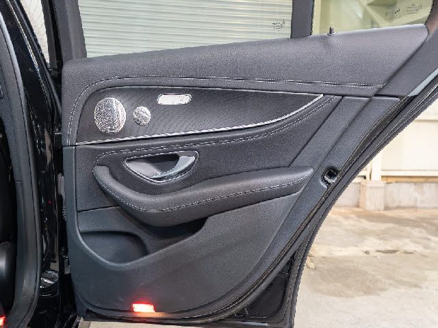 MERCEDES BENZ E CLAS 2022 Image 31