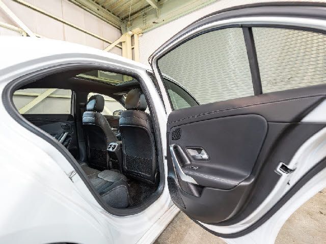 MERCEDES BENZ A CLAS 2021 Image 31