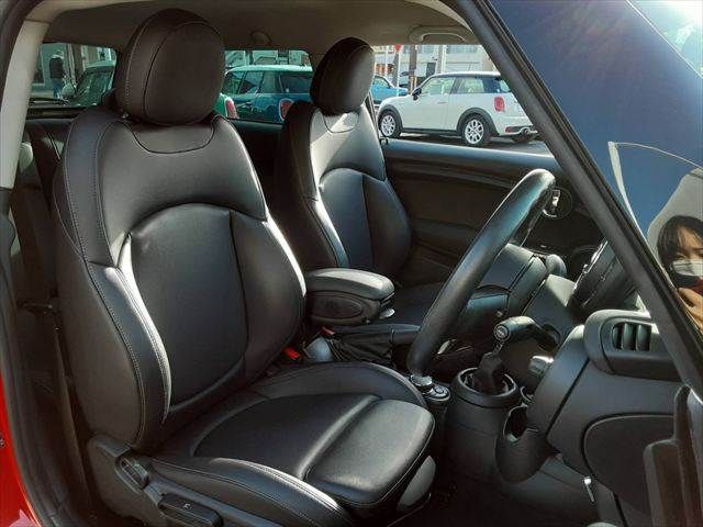 BMW MINI COOPER D 2019 Image 31