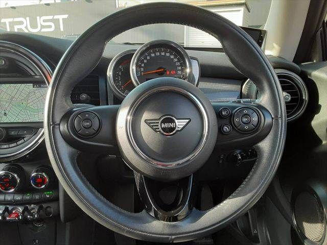 BMW MINI COOPER D 2019 Image 31