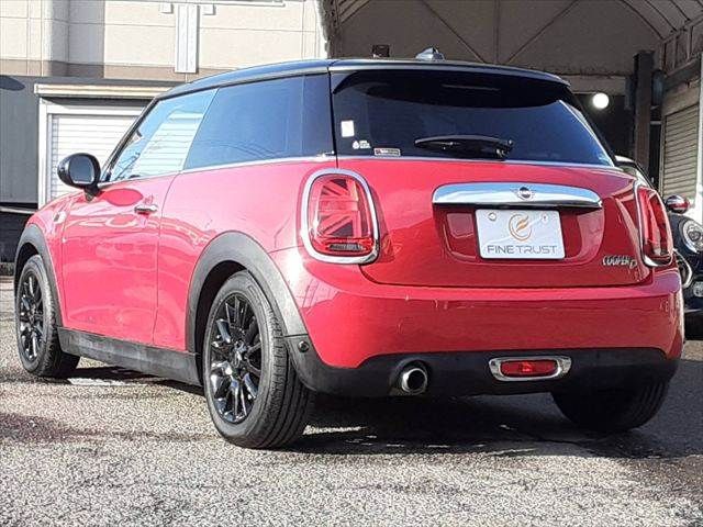 BMW MINI COOPER D 2019 Image 31