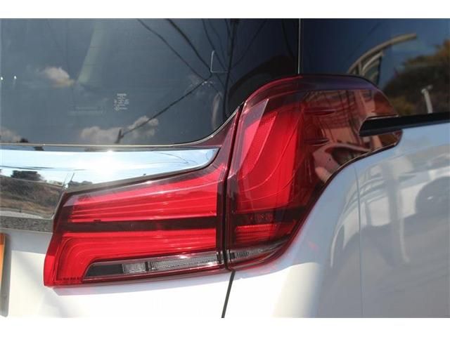 TOYOTA ALPHARD 2018 Image 31