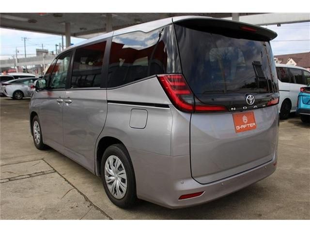 TOYOTA NOAH 2023 Image 31
