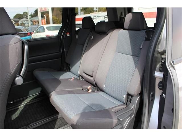 TOYOTA NOAH 2023 Image 31