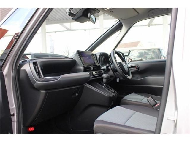 TOYOTA NOAH 2023 Image 31