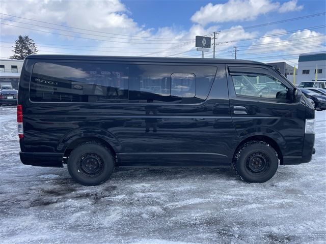 TOYOTA HIACE VAN 4WD 2015 Image 31