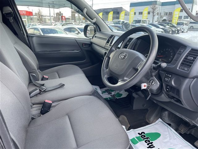 TOYOTA HIACE VAN 4WD 2015 Image 31