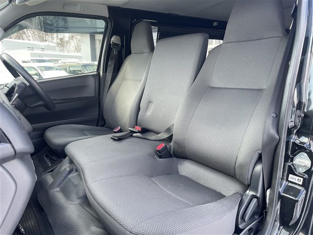 TOYOTA HIACE VAN 4WD 2015 Image 31